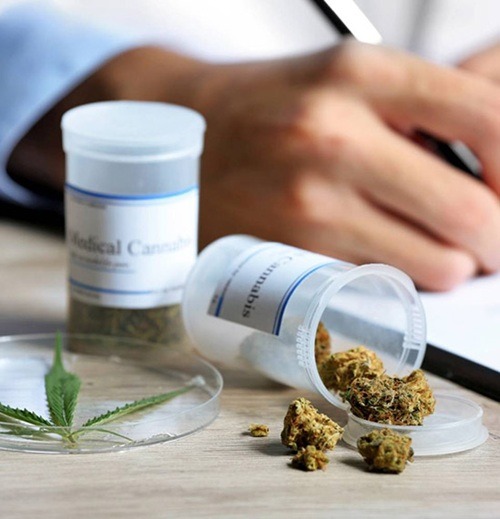 Czy marihuana pomaga na lęk? THC, CBD i możliwe ryzyko